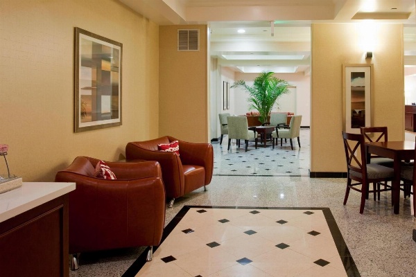 Holiday Inn Express Hotel & Suites Los Angeles Airport Hawthorne image 4